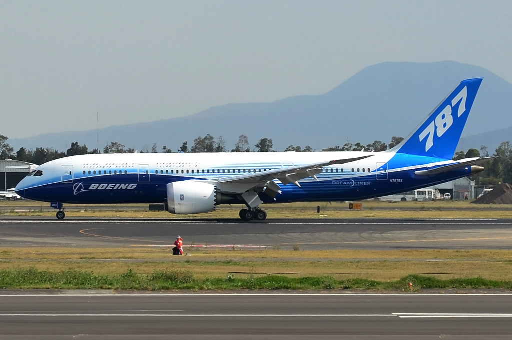 Boeing 787-881