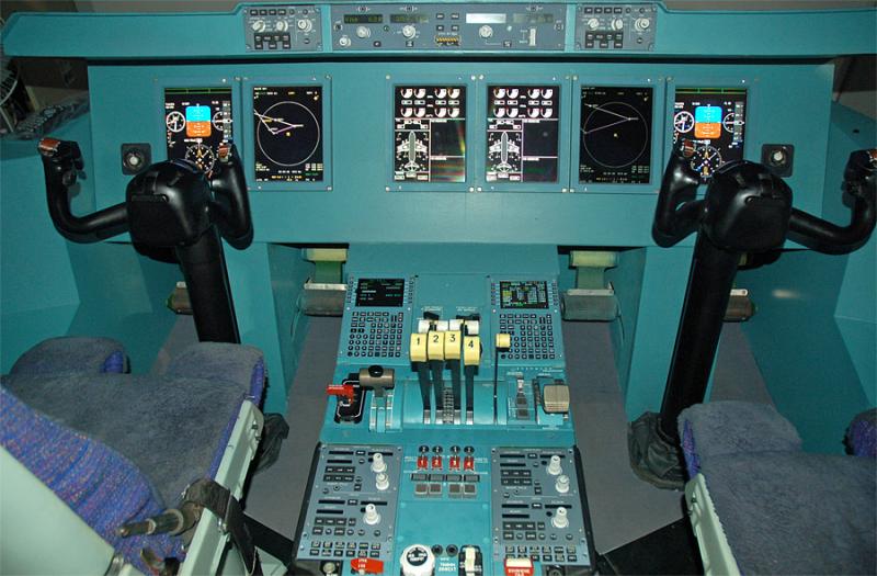 Cocpit Il 476