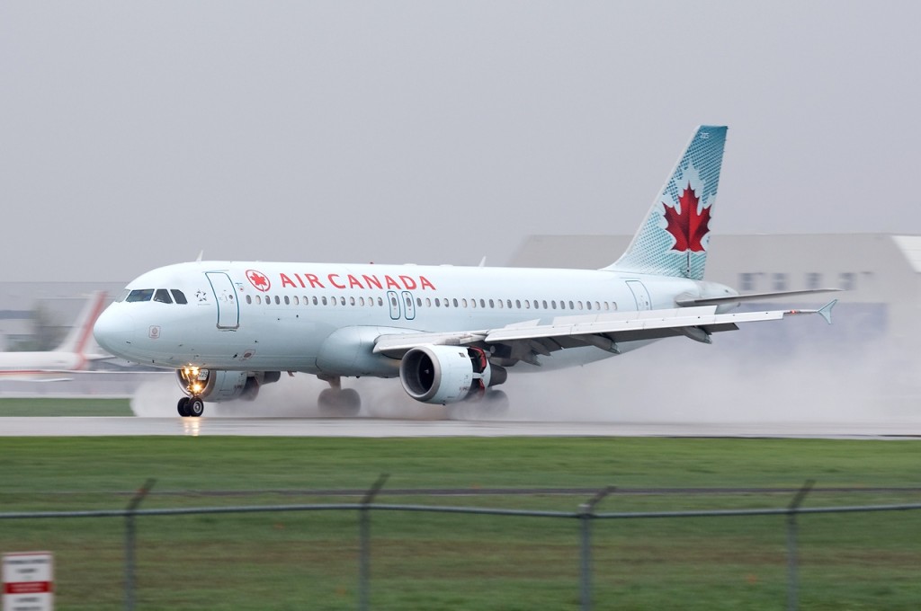 Airbus A320-211
